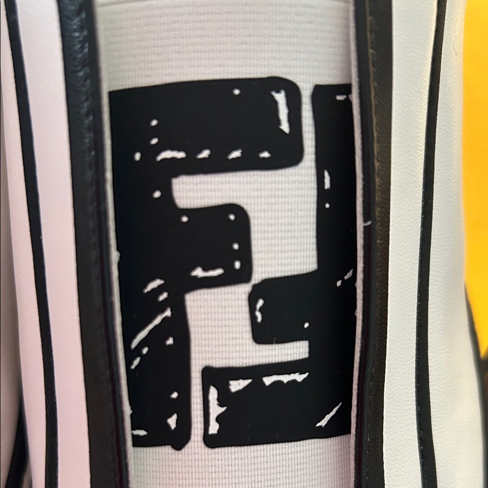 Fendi Monochrome Graphic Sneakers - Picture 5 of 9
